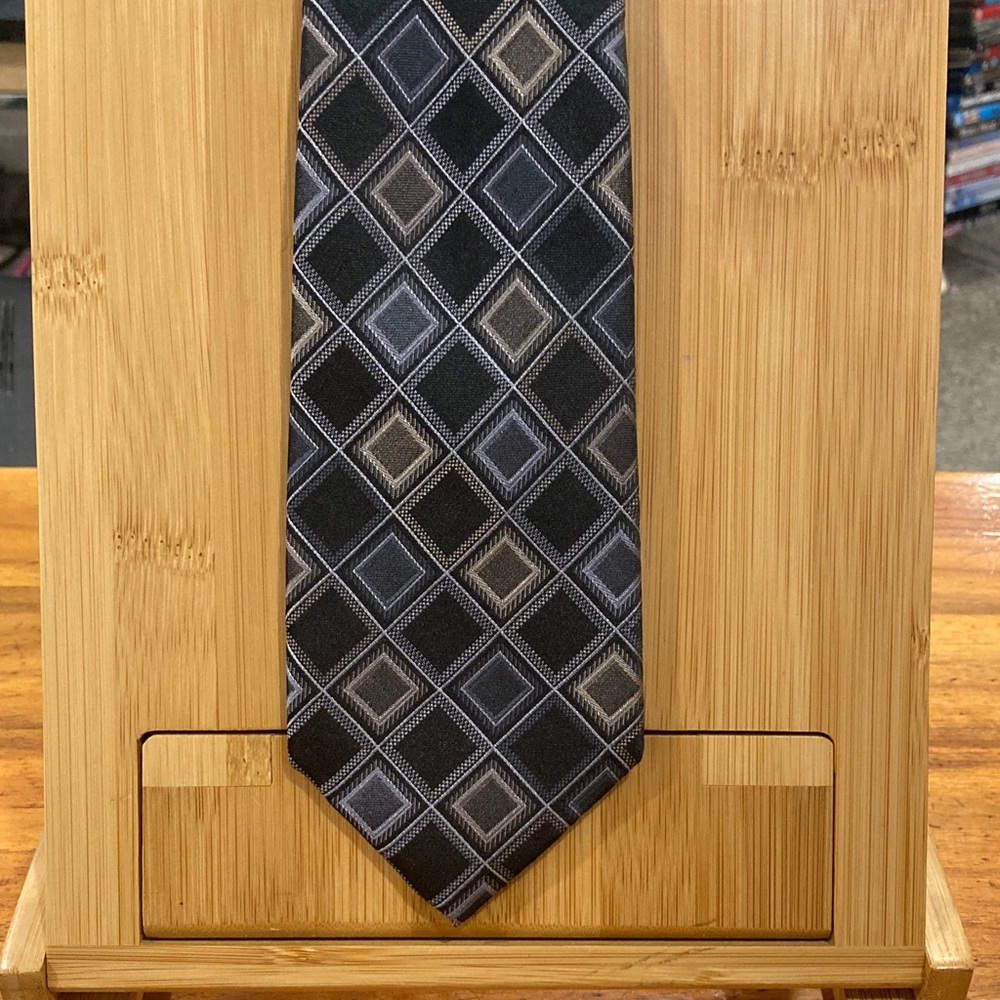 Kenneth Cole Black and Gray Diamond Pattern Tie